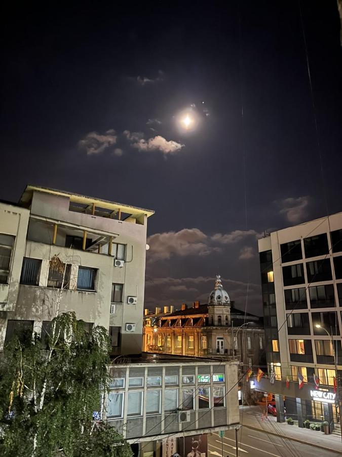 Center Retro Apartment Ni Buitenkant foto